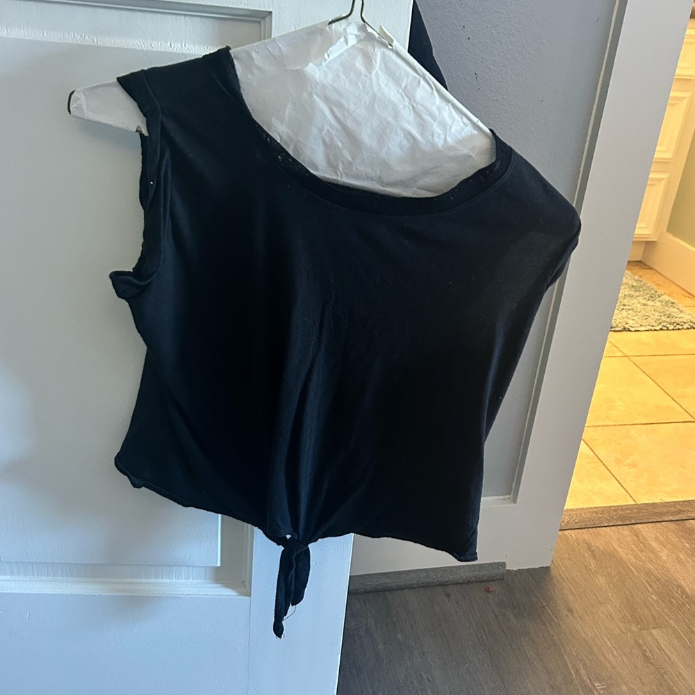 Heartloom black tank